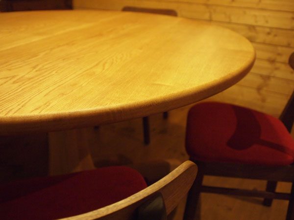 table_round_nara_04