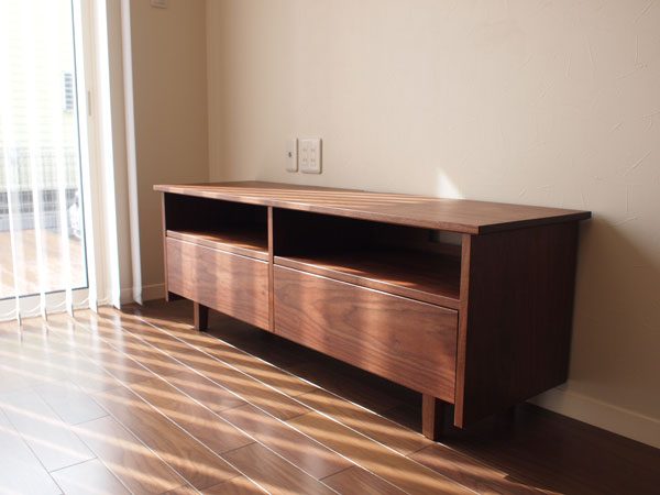 board_tv_bwn_01