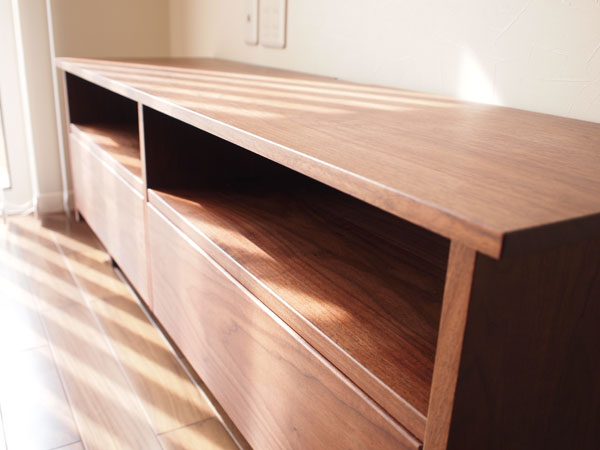 board_tv_bwn_03