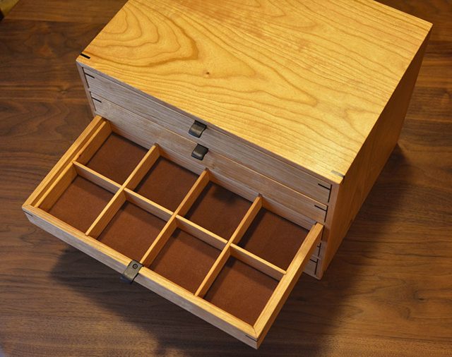 small_chest_cherry_04b