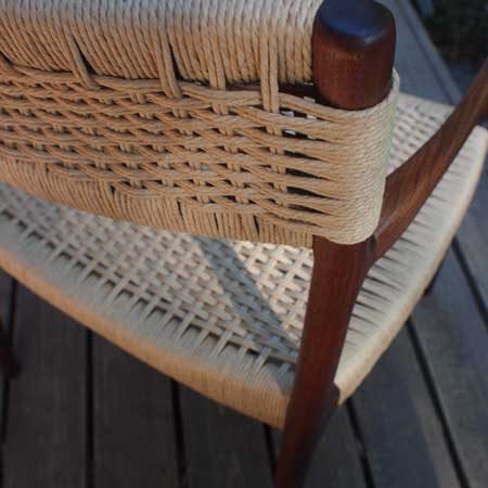 Chair03
