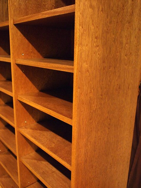 largeshelf_n02