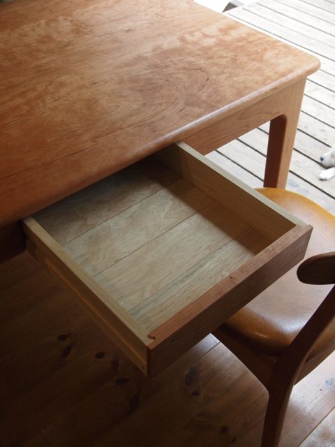 table_cherry_02